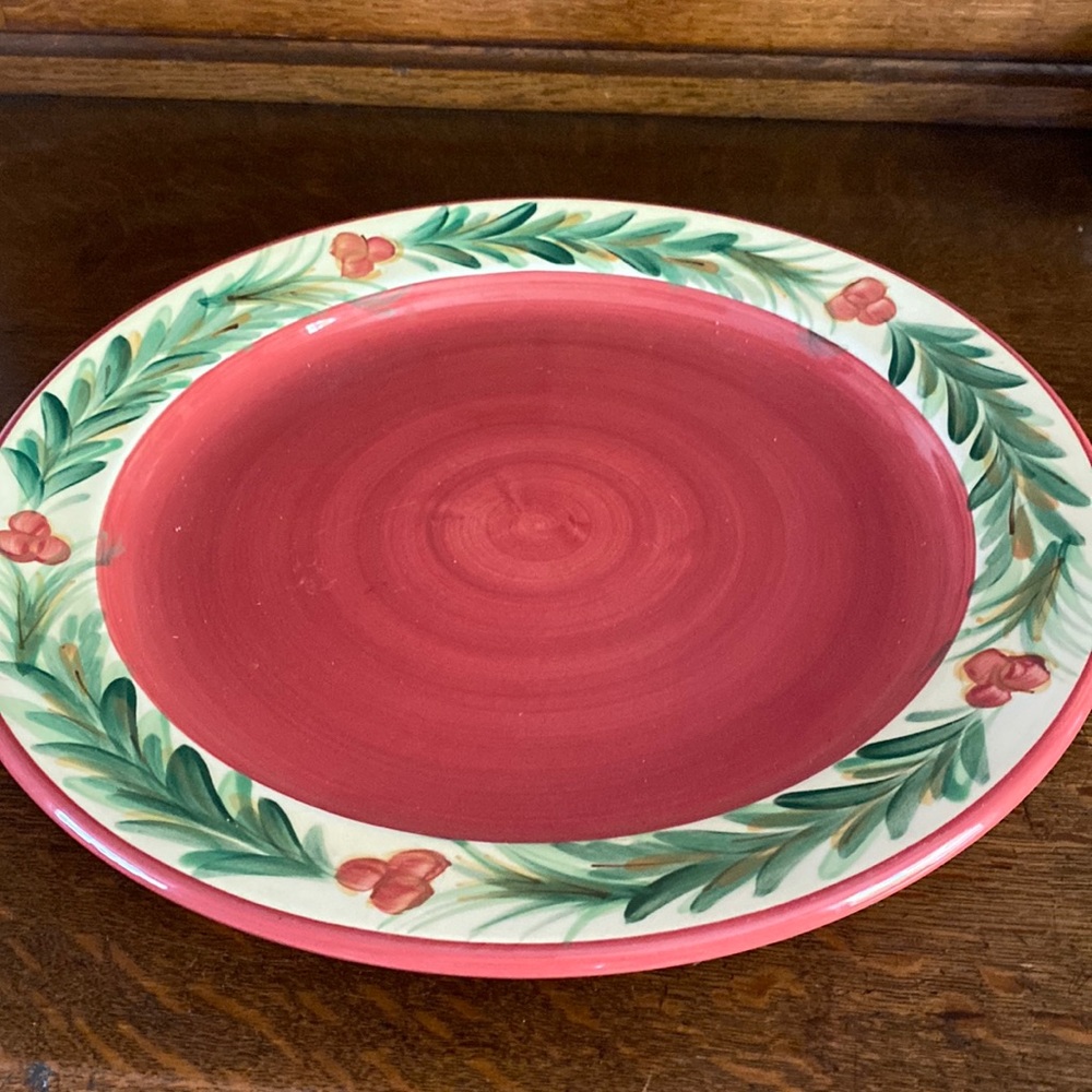 Gail Pittman signed round platter/ cake plate.